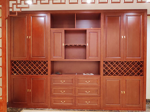 美兰中式家居装修之中式酒柜装修效果图